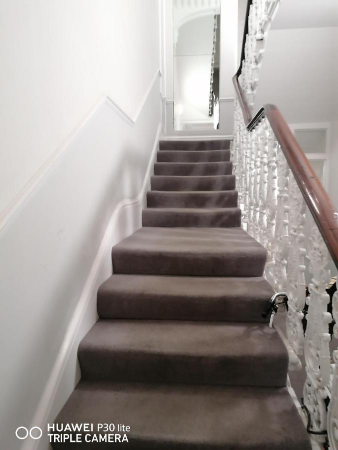 Westbourne Terrace Apartment Londra Exterior foto